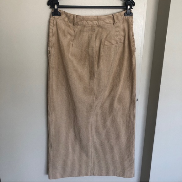 Midi skirt with stripes and front slit. - Picture 11 of 12